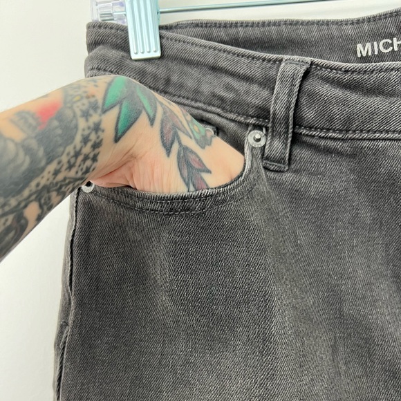 Michael Michael Kors Women's Selma High-Rise Straight-Leg Skinny Jeans Charcoal - Picture 2 of 8